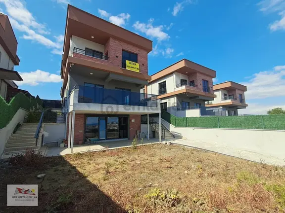 Gülsultan Emlak ' Tan Tekirdağ Süleymanpaşa Hürriyet Mah. İskanlı Satılık 4+2 Lüks Villa 1
