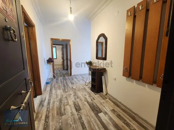 Mavi Atlas'tan Gençlik Parkına Cephe Kiralık Eşyalı Ofis 1