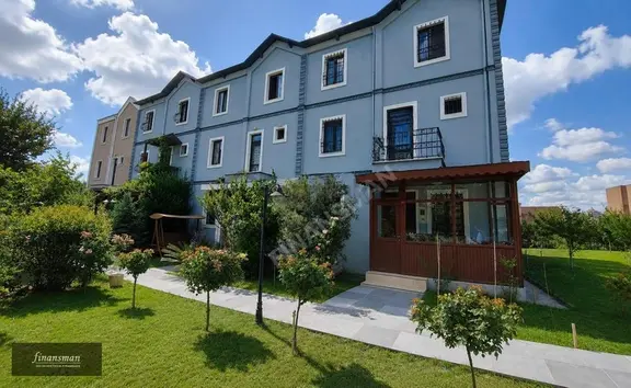 Finansman'dan..kelepir..güvenlikli Sitede..iyi Konumda Villa 1