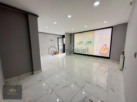 Rd'den Kazandıran Lokasyon Cadde Üstü Düz Giriş Kiralık Dükkan 2