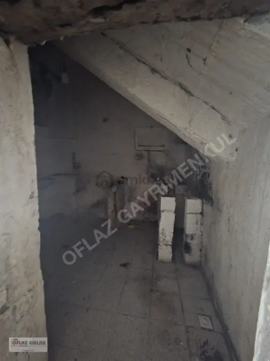 Oflaz Emlaktan Satılık 40 M² Dükkan 2