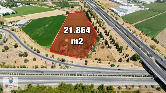 İzmir Aydın Caddesine Cepheli 2733 M2 Tarla 2