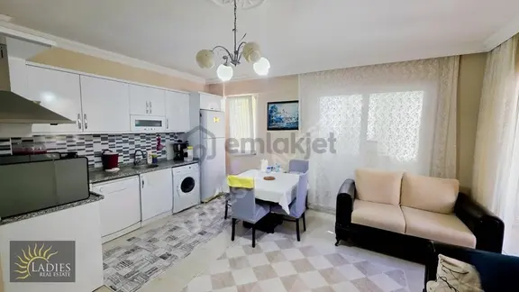 Ladies'ten Dalaman Merkez'de Giriş Kat 3+1 Daire 2