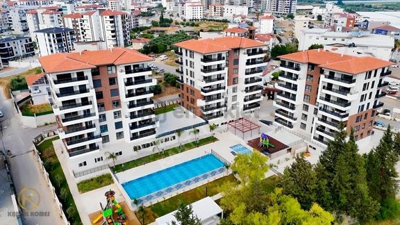 Serik Emincelerde Yerden Isıtmalı Lüks Sitede Satılık 3+1 Daire 1