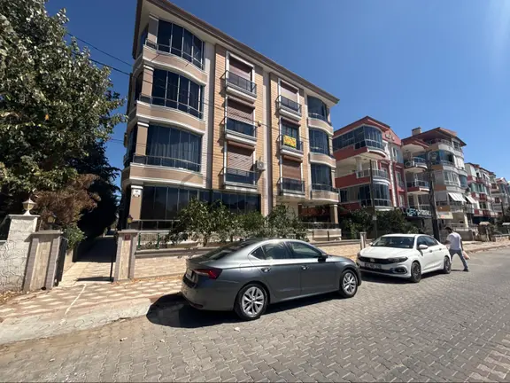 Kale Gayrimenkul’den Akçay Merkezde Ful Manzaralı Harika Konumda 3+1 Satılık Daire 1