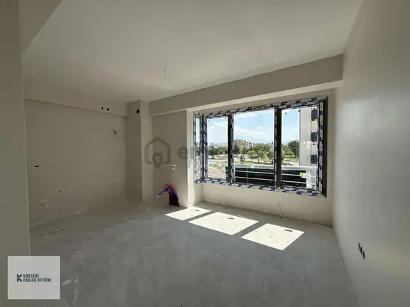 Erkilet'te 2+1 Kombili Bağımsız Mutfaklı Satılık Sıfır Daire 2