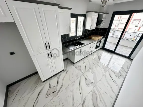 ⭐ay Emlak'tan⭐altınkum'da Arakat Doğalgazlı Denize 300 Mt Şık Tasarımlı Satılık 2+1 Lüks Daire 2