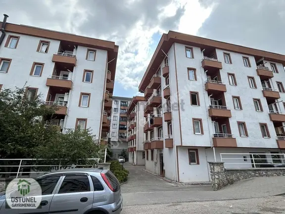 Üstünel'den Ana Cadde Üzerinde Geniş 2+1 Eşyalı Masrafsız Daire 1