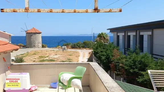 Mordoğan Emlaktan Merkezde Denize 100 M. Dublex Yazlık Satılık 1