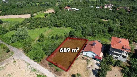 Siner Gayrimenkul Rasimpaşa'da 689 M2 Satılık Yol Cepheli Arsa 1
