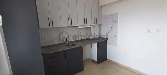 Ender Uysal Gayrimenkulden Kınıklı Bursa Caddesinde Satılık Asansörlü 2+1 Uygun Daire.. 2