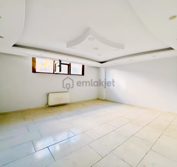 Esenyurt Kıraç Şehitler Mah. Bahçe Katı Bahçeli 2+1 1.690.000 Tl 2