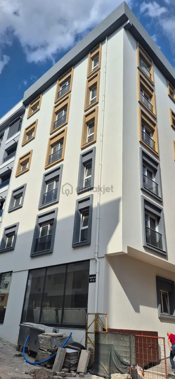 Bornova Da 1+1 Kiralık Lüks Daire 1