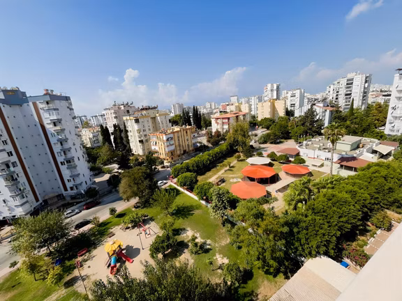 Yeşilbahçe'de Doğalgazlı İkea Mutfak Siparişli 3+1 Kiralık Daire 1