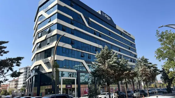 Adliye Karşısında Satılık Ofis 2