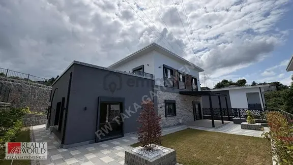 Rw Taka | Bostancı'da Akıllı Ev Sistemli Özel Bahçeli Lüx Villa 1