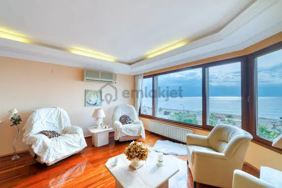 Alanya Cumhuriyet'da 3+1 Denize Sıfır Full Deniz Manzaralı Satılık Daire 1