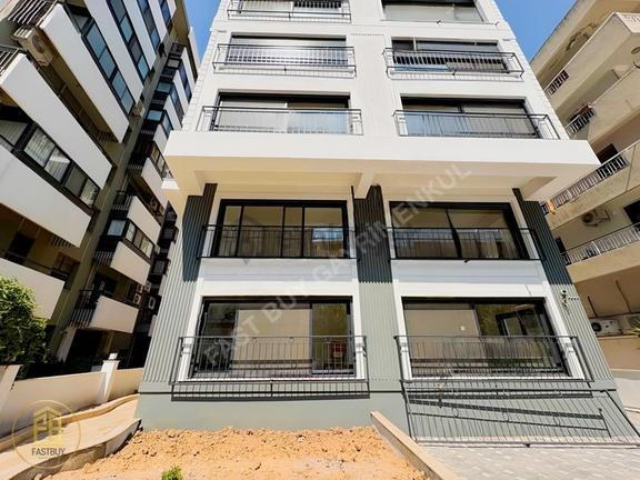 Alsancak Gül Sokak Yakını 1+1 Kiralık 90m2 Sıfır Ofis 2