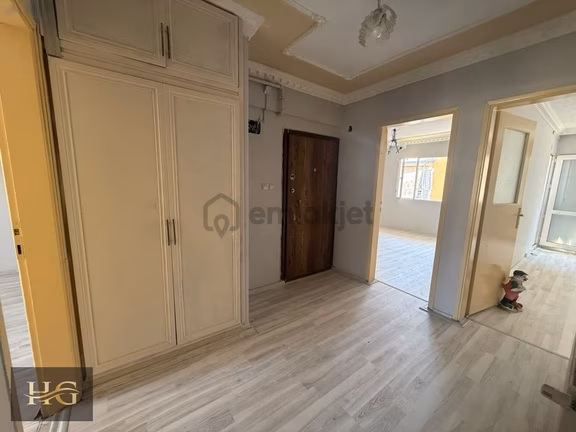 Harmoni'den Bayraklı Adalet Mahallesinde, Doğalgazlı Kiralık 2+1 1