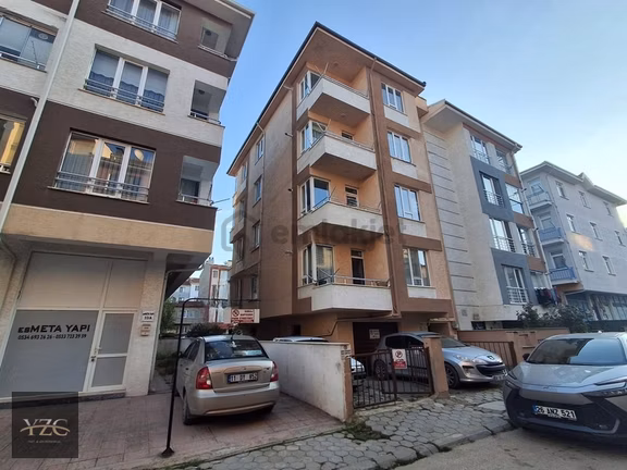 Yzg'den Şirintepenin Merkezinde Arakat 3 Cephe 120m 3+1 1