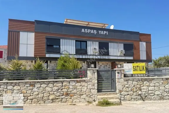 Foça'ya 7 Dk! Teraslı, Verandalı, Çift Bahçeli Dubleks 3+1 Villa 1