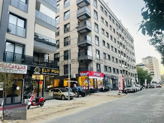 İncirliova Cumhuriyet Mahallesinde 2+1 Satılık Daire 2