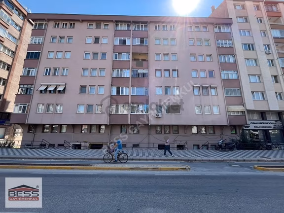 Bess'den Vali Ali Fuat Güven Bulvarı Üzeri Satılık 3+1 Daire 2