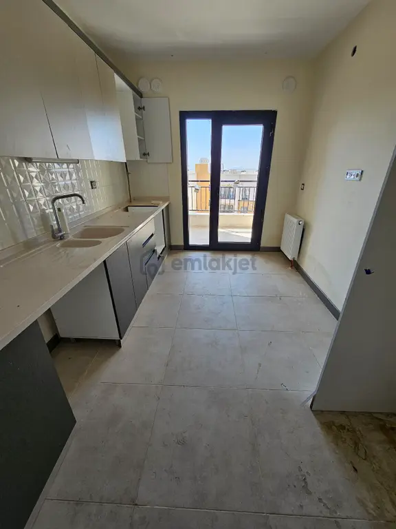 Resul Osman Toki'de Orta Kat Kiralık Daire 2
