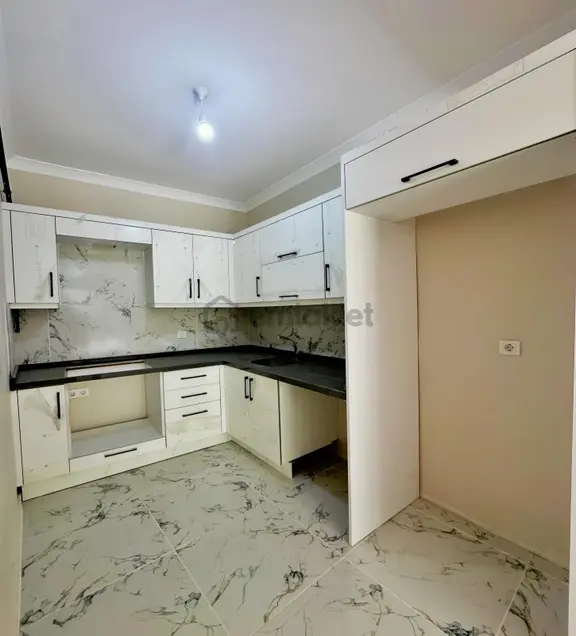 Kod 5420 Avrasya Yapı Dan Bahce Teras Kullanımlı Arakat 1+1 1
