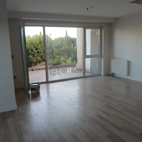 Kiptaş Venezia 3+1 Boş Bahçe Katı Dubleks 3 Banyolu 230 M2 1