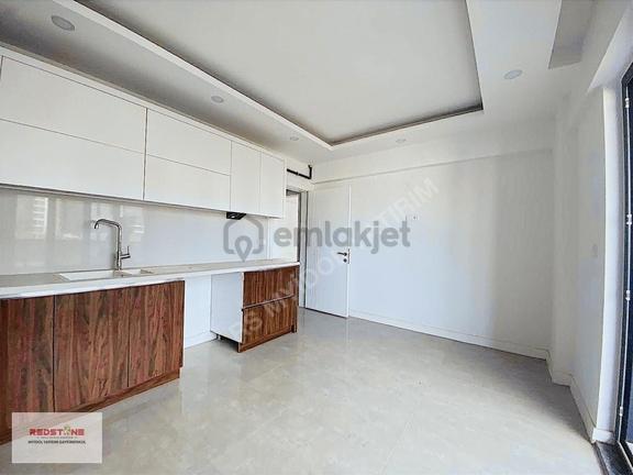 Redstone Myidolden Gümüşler Bulvarı Üzerinde 3+1 Kiralık Daire 1
