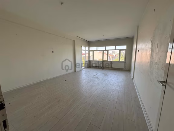 Vilayet Civarında Kiralık 3+1 Daire 1