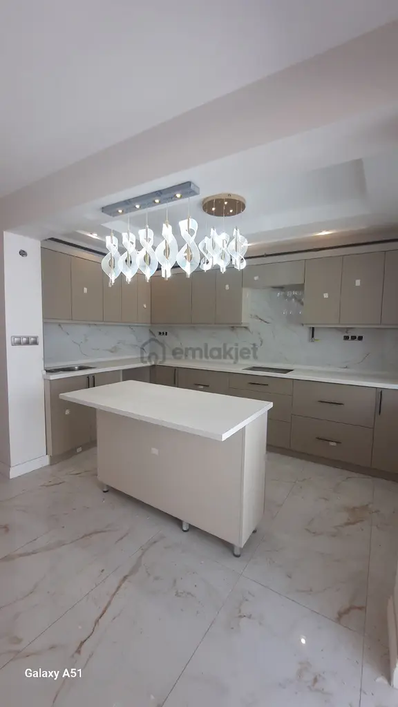 Atakum Tranvaya Cephe Lüks Yapılı Satılık 2+1 Daire 1