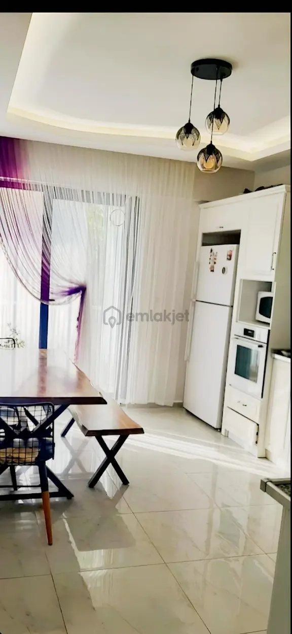 Ataşehirde Masrafsız İçi Full Yapılı Daire 1
