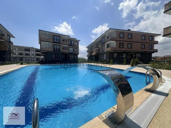 Ova Kent 2 Sitesinde Havuzlu Lüks Satılık 2+1 Daireler 1