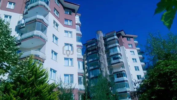 Alınkule'den Çankaya Oran Kaya Sitesinde Kiralık 3+1 Daire 1