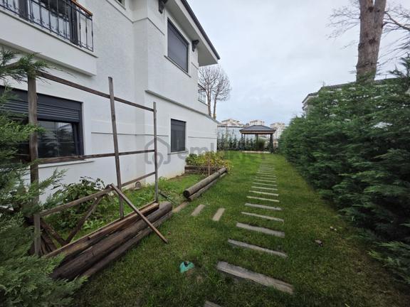 Remax Anka 'dan Bahçeli Yaşam Konakları Kiralık 4+1 Villa 2