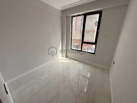 Emek Mah. Ertaş Cad. Üstü Sıfır 2+0 60m2 Daire 2