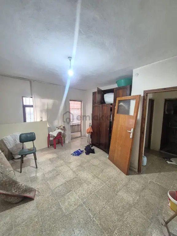 Yeni Mah Satılık 2+1 Aciil Ev Bakım İstiyor 2