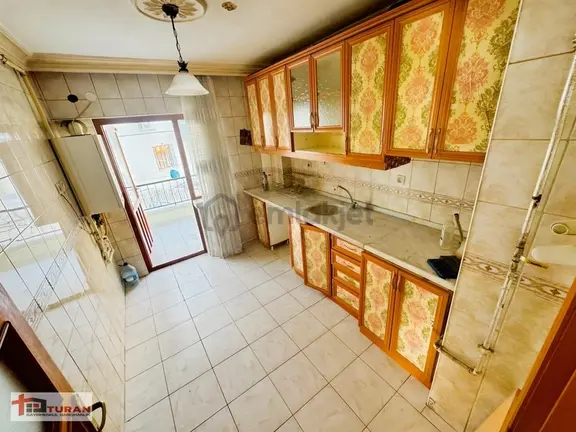 Turan'dan Esertepe'de Ara Kat Asansörlü 3+1 Daire 1