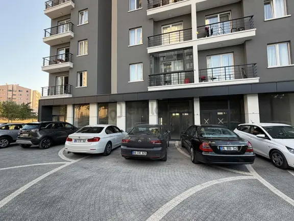 Cadde Üzeri Kiralık Dükkan 2