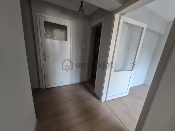 Yıldız Cad. 2+1 Asansörlü Arakat Kiralık Daire 2