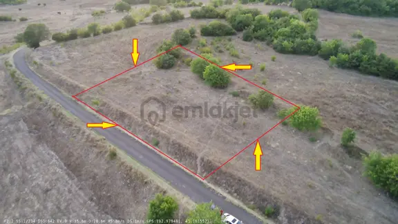 Wisrem Safranboludan Ana Yola Sınır Mükemmel Lokasyonlu Tarla 2