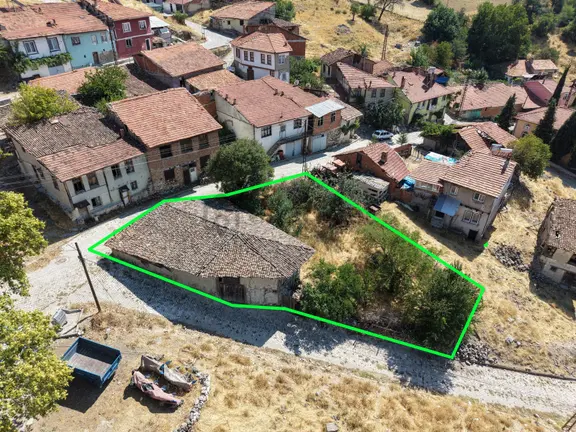 Eskigediz Hisar Mahallesi 395 M2 İmarlı Arsa Ve Müstakil Evi 1