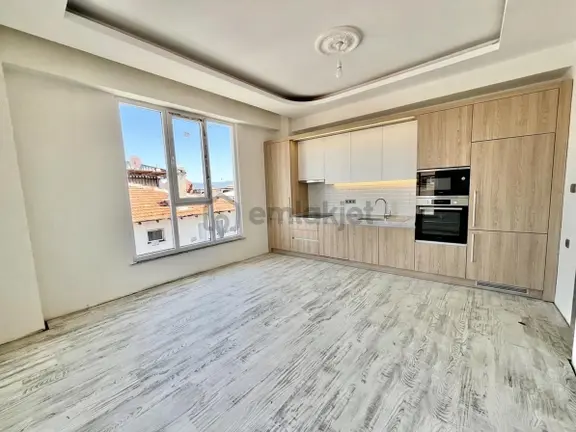 ꧁ay Emlaktan꧂ Edremit Tuzcumuratta Ön Cephe Asansörlü Muhteşem Konumlu Satılık 1+1 Lüks Daire 1