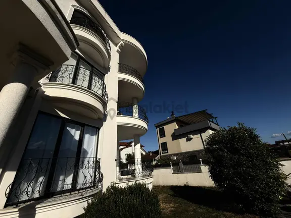 Remax Motto Eşyalı Kiralık Daire 1