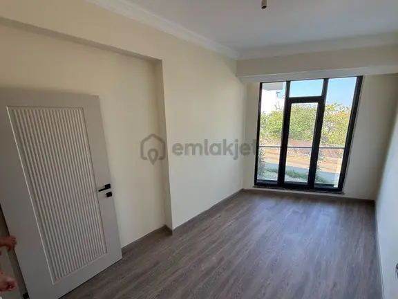 Delux'den Topağaç Mah.'de Deniz Manzaralı Sıfır Lux 1+1 Daire 2