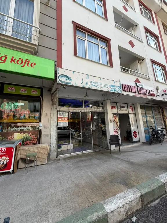 Niksar Vizyon Group Emlaktan 2 Katlı Merkezi Konumda Devren Satılık Dükkan 2