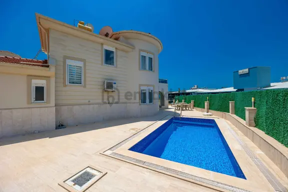 Alanya Kargıcak'ta Özel Havuzlu 3+1 Deniz Manzaralı Villa 1
