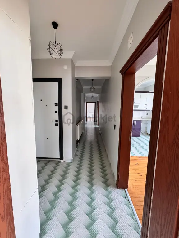 Selimiye Mahallesi'nde Kiralık 2+1 Daire 2